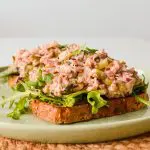 krem tuna salata