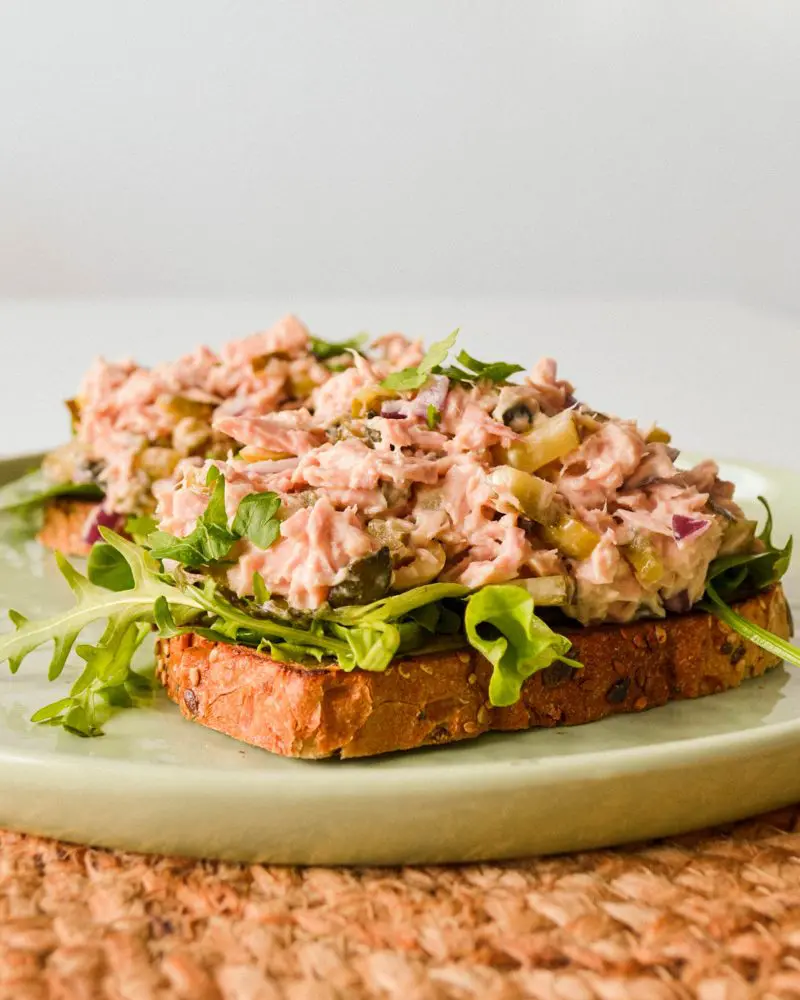 krem tuna salata